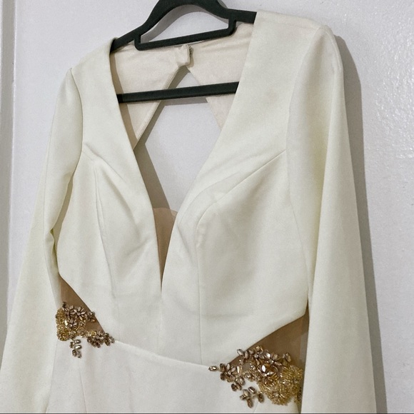 Marchesa Notte Ivory Bridal Long Sleeve Crepe V Neck Cut Out Dress Size 4 NWT - Picture 5 of 13